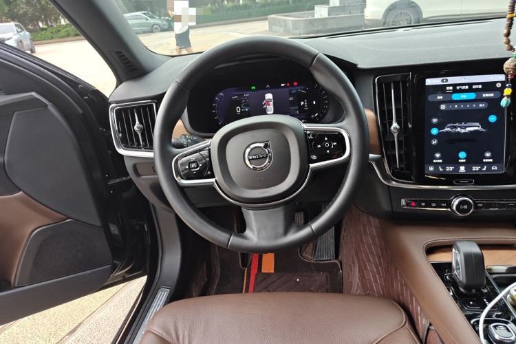 Used Volvo S90 2024 B5 Zhiyi Luxury Edition Steering Wheel