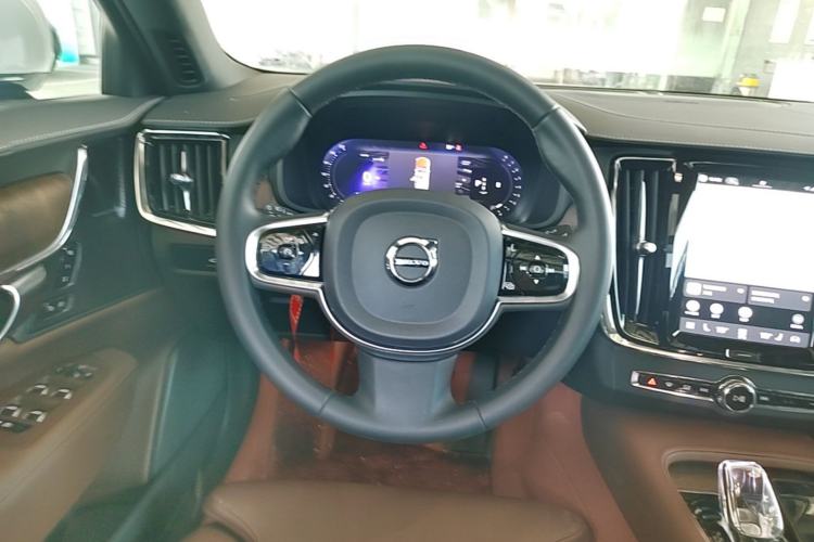 Used Volvo S90 2024 B5 Zhiyuan Luxury Edition Steering Wheel