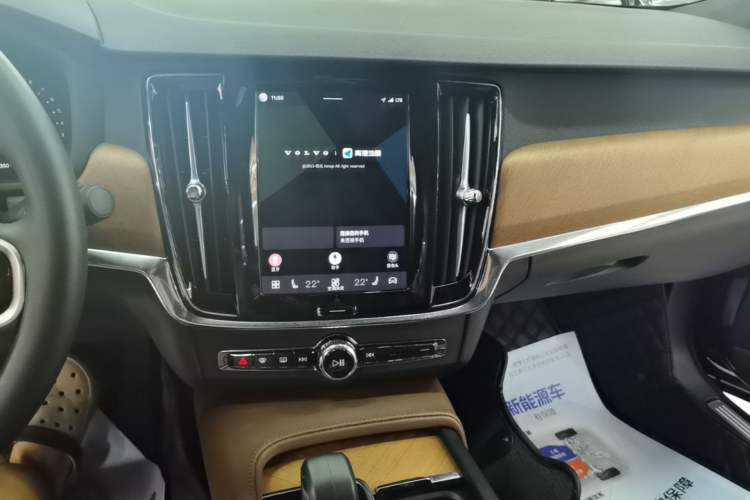 Used Volvo S90 2025 B5 Zhiyi Luxury Edition Audio And AC Panel