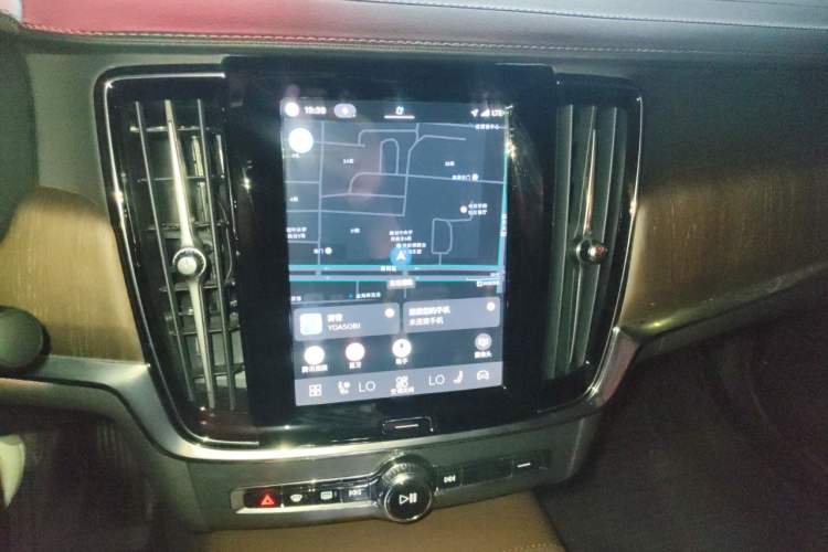 Used Volvo S90 2025 B5 Zhiyuan Luxury Edition Audio And AC Panel
