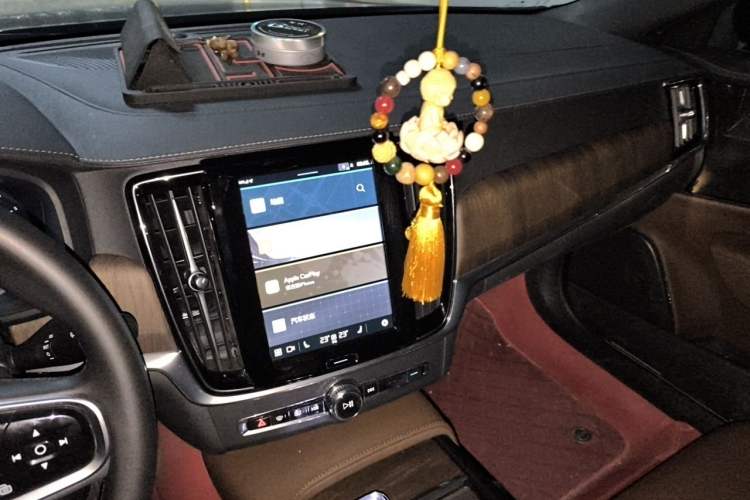 Used Volvo S90 2025 B5 Zhiyuan Luxury Edition Audio And AC Panel