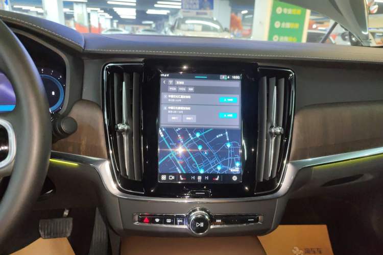 Used Volvo S90 2025 B5 Zhiyuan Luxury Edition Audio And AC Panel