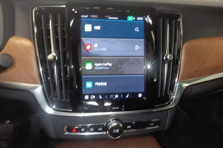 Used Volvo S90 2025 B5 Zhiyi Luxury Edition Audio And AC Panel