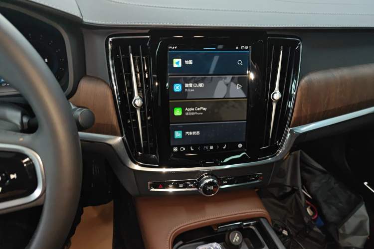 Used Volvo S90 2025 B5 Zhiyuan Luxury Edition Audio And AC Panel