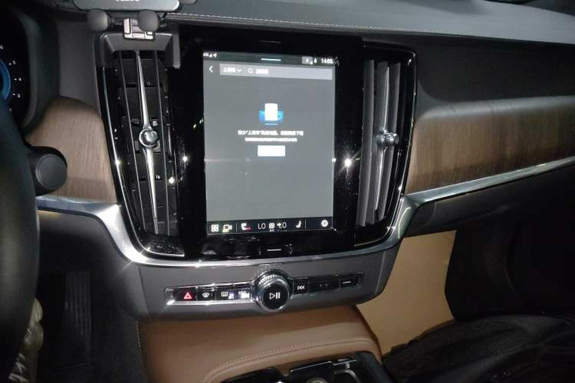 Used Volvo S90 2025 B5 Zhiyuan Luxury Edition Audio And AC Panel