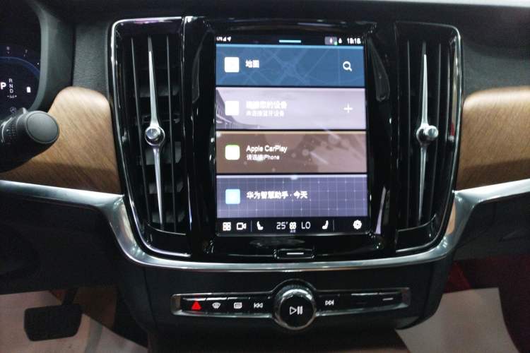 Used Volvo S90 2025 B5 Zhiyi Luxury Edition Audio And AC Panel