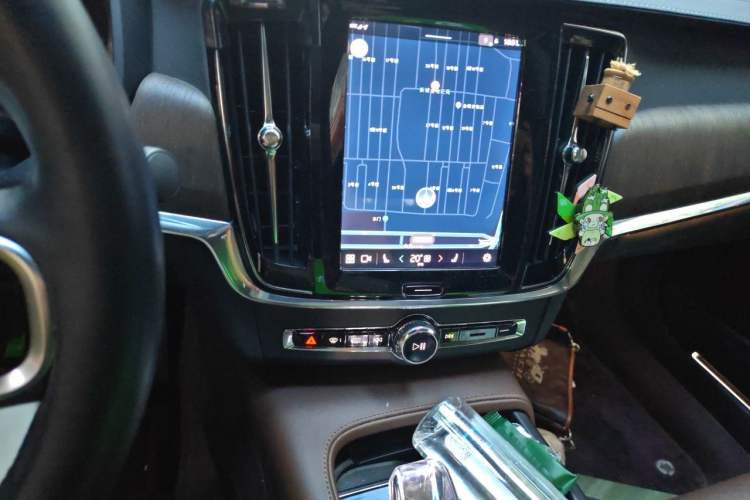 Used Volvo S90 2025 B5 Zhiyuan Luxury Edition Audio And AC Panel