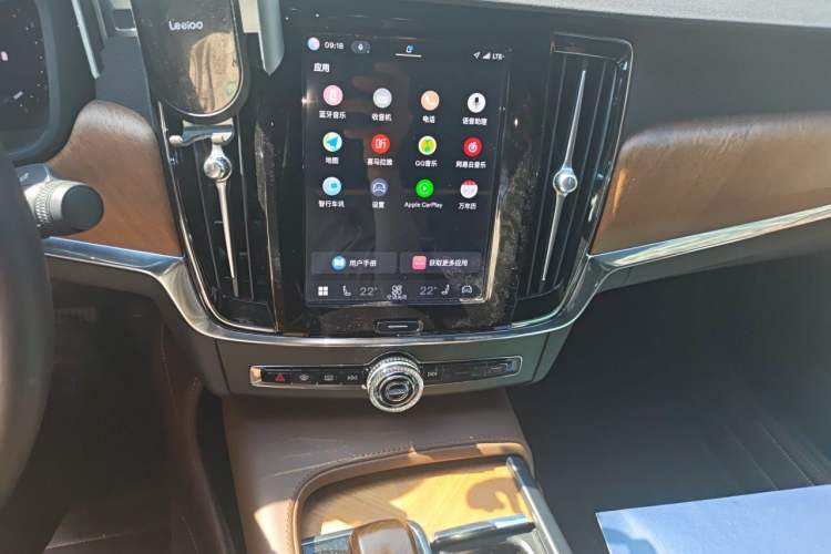 Used Volvo S90 2025 B5 Zhiyi Luxury Edition Audio And AC Panel
