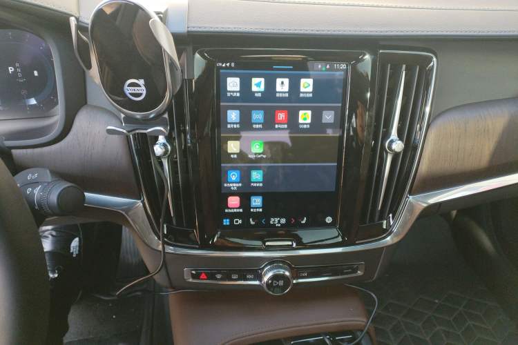 Used Volvo S90 2025 B5 Zhiya Luxury Edition Audio And AC Panel