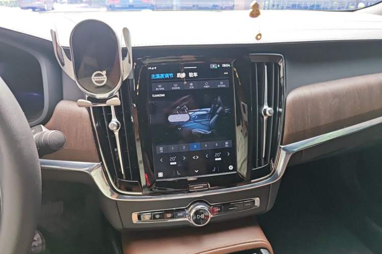 Used Volvo S90 2025 B5 Zhiyuan Luxury Edition Audio And AC Panel
