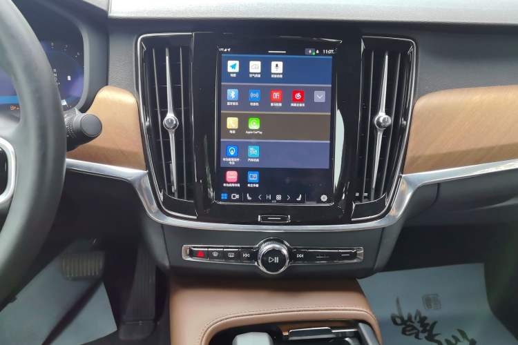 Used Volvo S90 2025 B5 Zhiyi Luxury Edition Audio And AC Panel