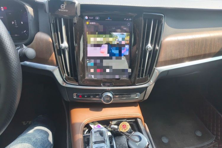 Used Volvo S90 2025 B5 Zhiyuan Luxury Edition Audio And AC Panel