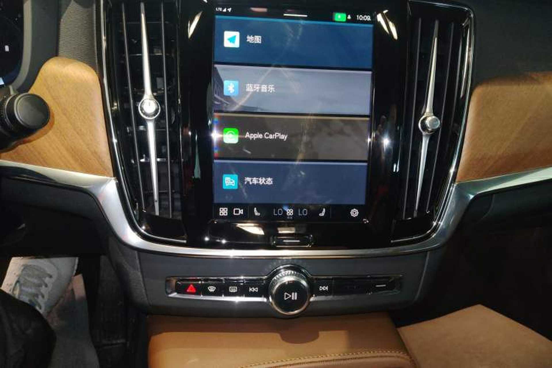 Used Volvo S90 2025 B5 Zhiyi Luxury Edition Audio And AC Panel