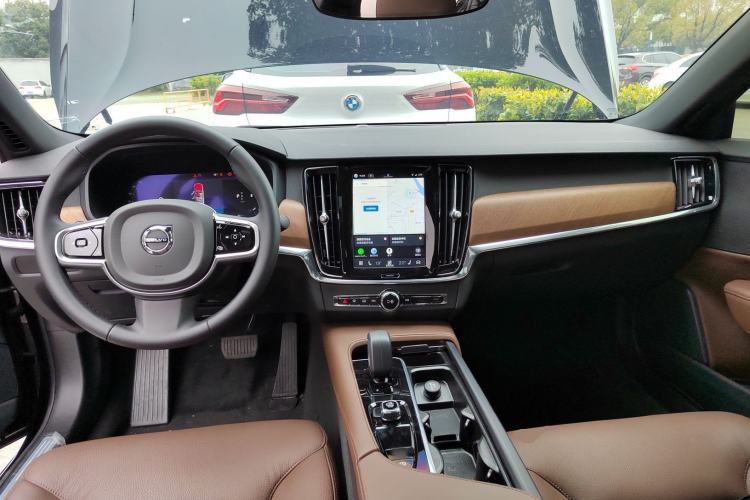 Used Volvo S90 2025 B5 Zhiyi Luxury Edition Center Console