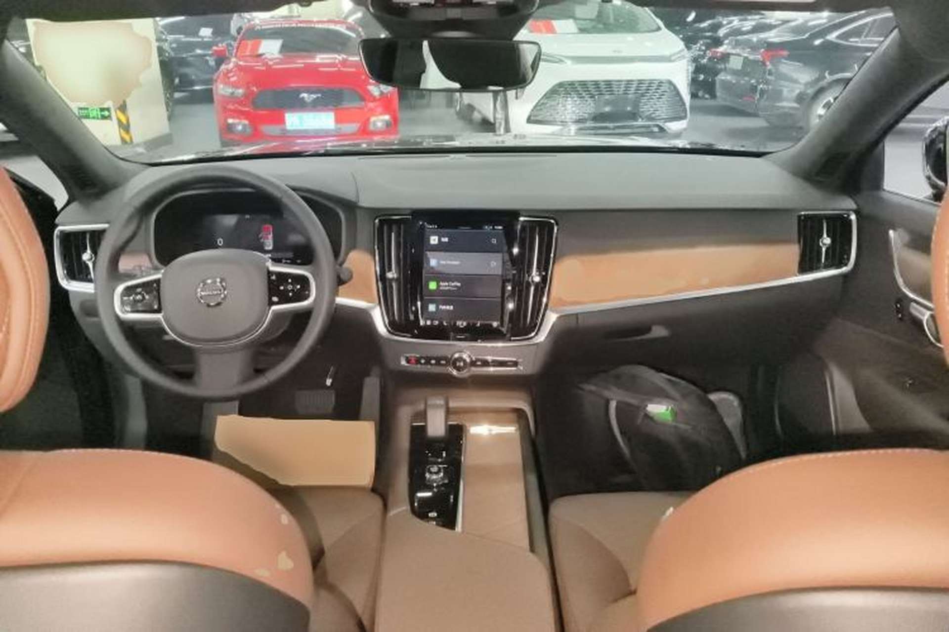 Used Volvo S90 2025 B5 Zhiyi Luxury Edition Center Console