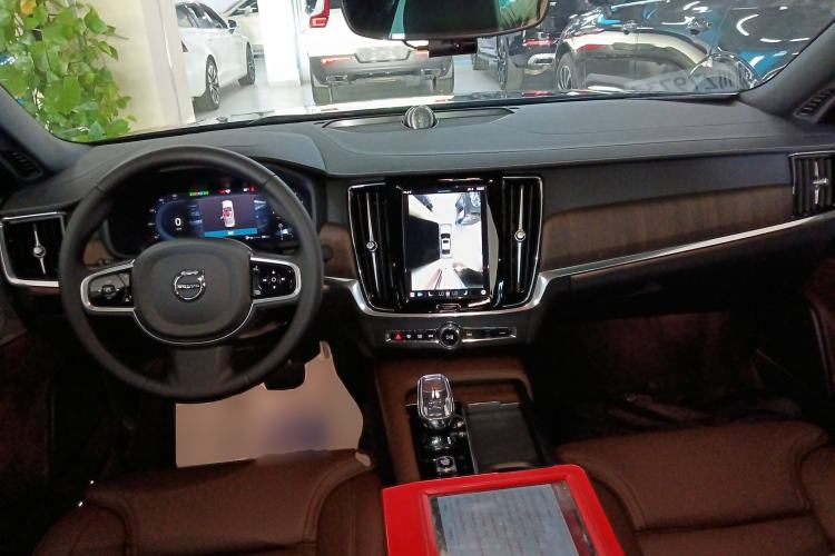 Used Volvo S90 2025 B5 Zhiya Luxury Edition Center Console