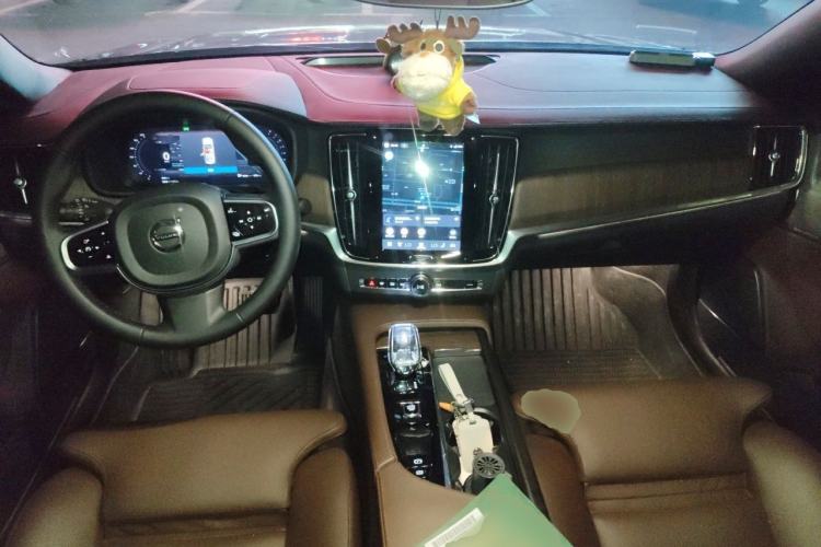 Used Volvo S90 2025 B5 Zhiyuan Luxury Edition Center Console