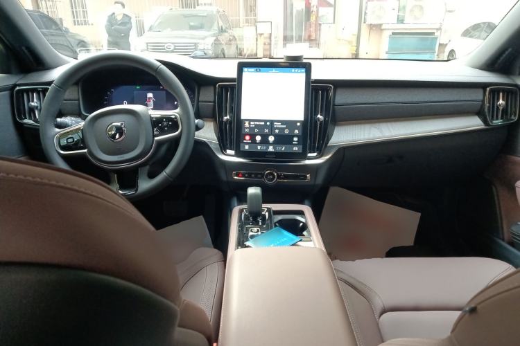 Used Volvo S90 2025 B5 Zhiyi Luxury Edition Center Console
