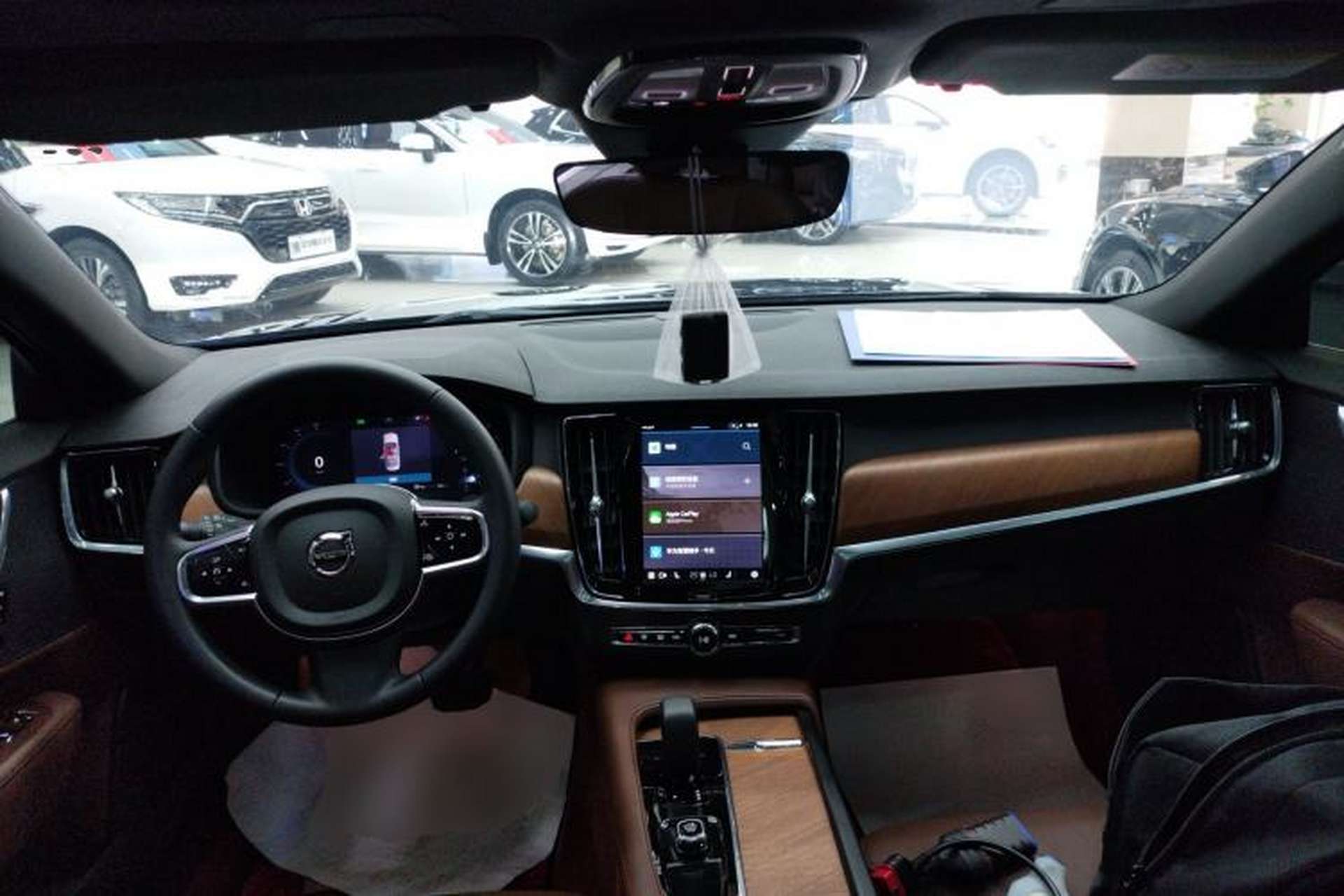 Used Volvo S90 2025 B5 Zhiyi Luxury Edition Center Console