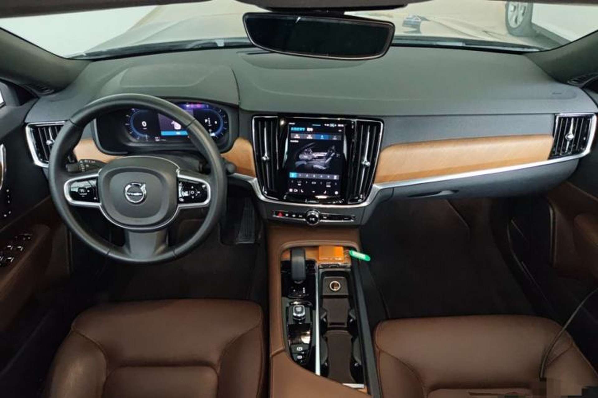 Used Volvo S90 2025 B5 Zhiyi Luxury Edition Center Console
