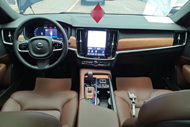 Used Volvo S90 2025 B5 Zhiyi Luxury Edition Center Console