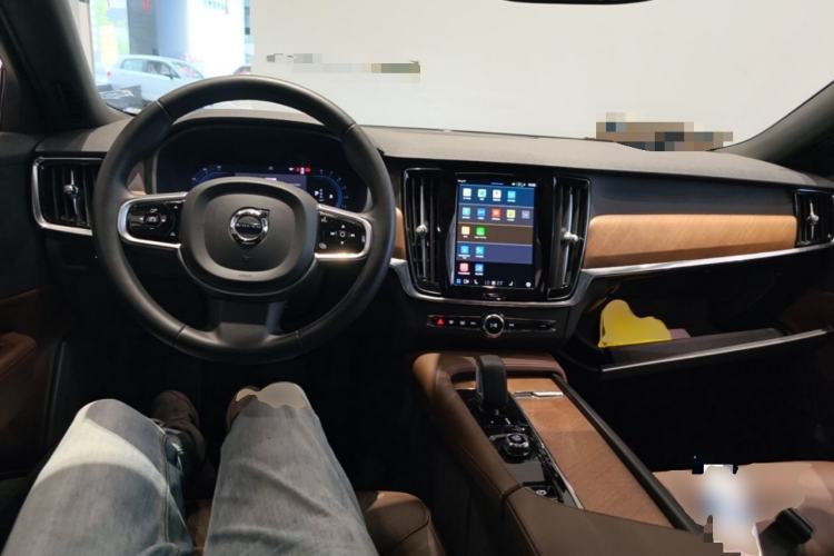Used Volvo S90 2025 B5 Zhiyi Luxury Edition Center Console