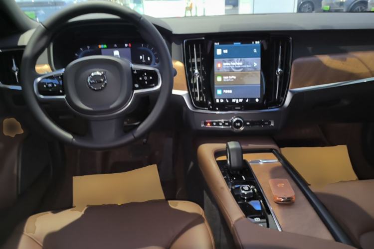 Used Volvo S90 2025 B5 Zhiyi Luxury Edition Center Console