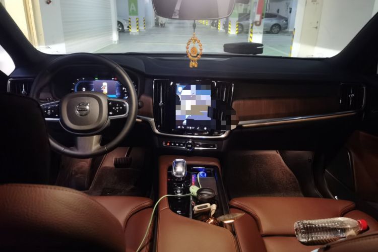 Used Volvo S90 2025 B5 Zhiyuan Luxury Edition Center Console