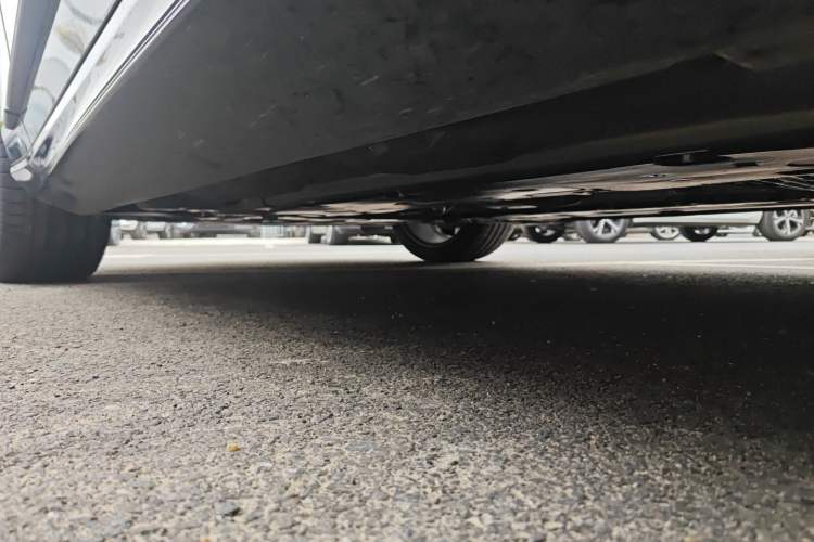 Used Volvo S90 2025 B5 Zhiyuan Luxury Edition Chassis Front Left