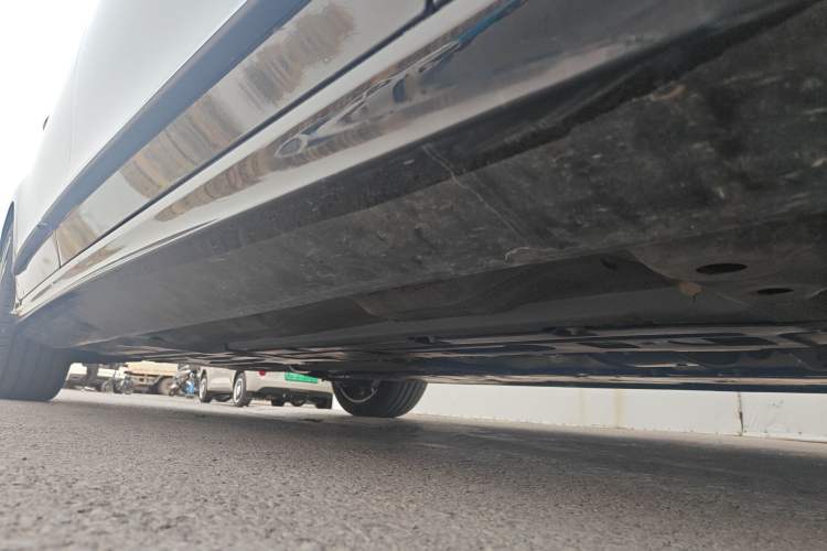 Used Volvo S90 2025 B5 Zhiyuan Luxury Edition Chassis Front Right