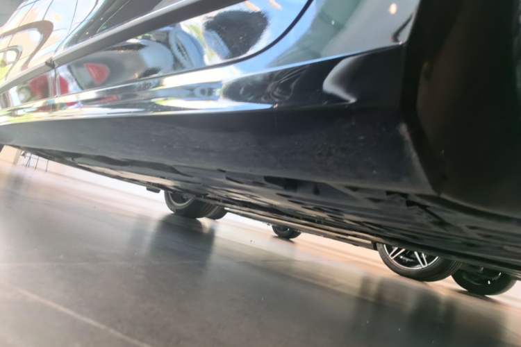 Used Volvo S90 2025 B5 Zhiyi Luxury Edition Chassis Rear Left