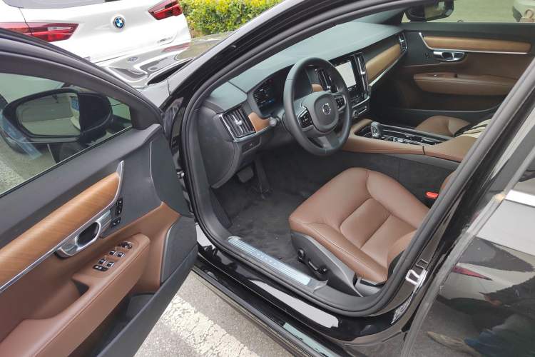 Used Volvo S90 2025 B5 Zhiyi Luxury Edition Driver Seat