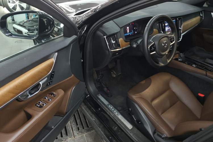 Used Volvo S90 2025 B5 Zhiyi Luxury Edition Driver Seat