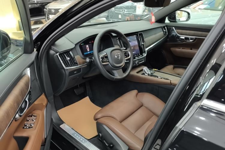Used Volvo S90 2025 B5 Zhiyuan Luxury Edition Driver Seat