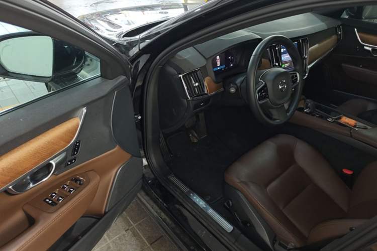 Used Volvo S90 2025 B5 Zhiyi Luxury Edition Driver Seat