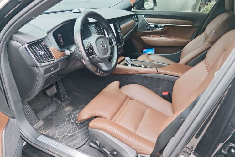 Used Volvo S90 2025 B5 Zhiyuan Luxury Edition Driver Seat