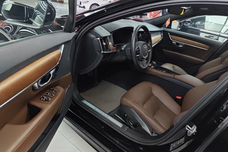 Used Volvo S90 2025 B5 Zhiyi Luxury Edition Driver Seat