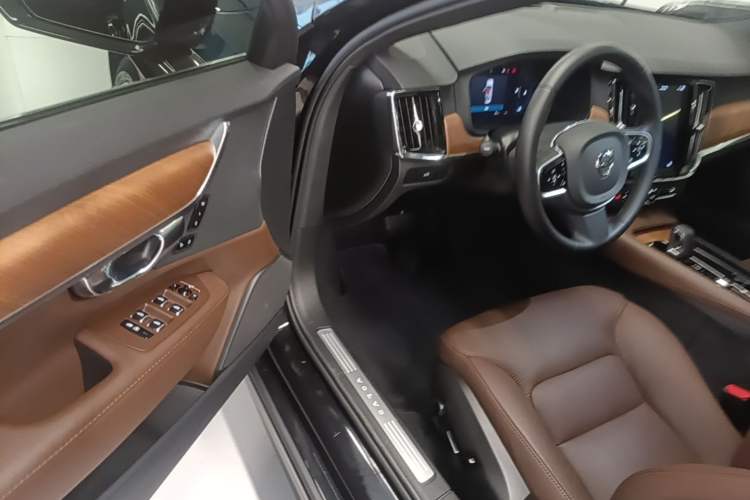 Used Volvo S90 2025 B5 Zhiyi Luxury Edition Driver Seat