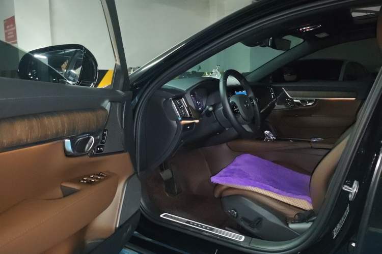 Used Volvo S90 2025 B5 Zhiyuan Luxury Edition Driver Seat