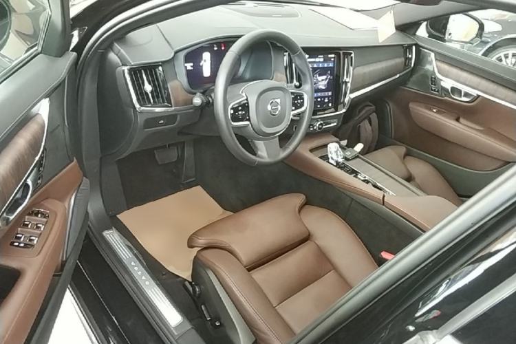Used Volvo S90 2025 B5 Zhiyuan Luxury Edition Driver Seat