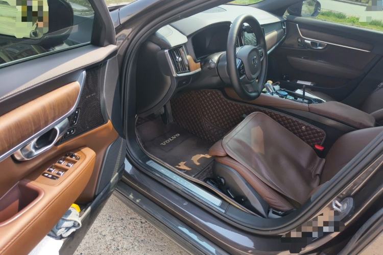 Used Volvo S90 2025 B5 Zhiyuan Luxury Edition Driver Seat