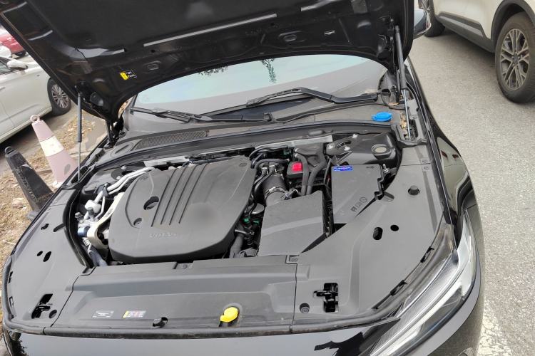 Used Volvo S90 2025 B5 Zhiyi Luxury Edition Engine Bay