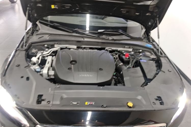 Used Volvo S90 2025 B5 Zhiyuan Luxury Edition Engine Bay