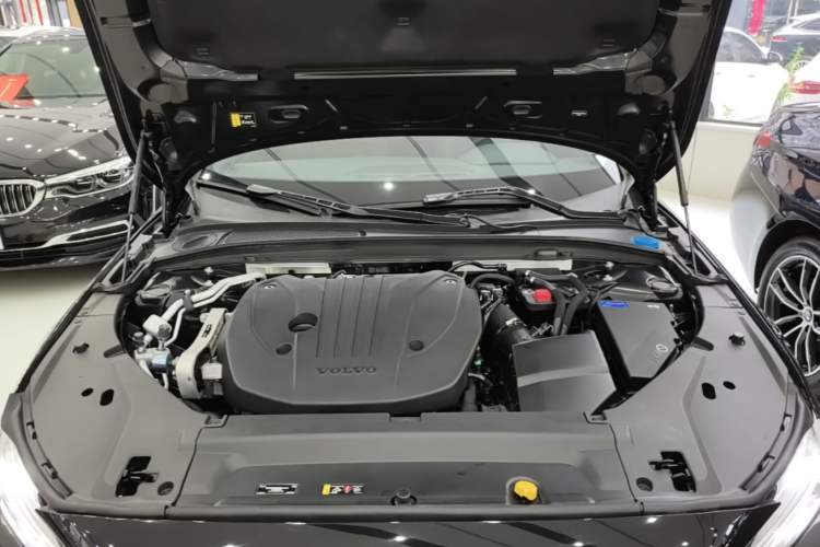 Used Volvo S90 2025 B5 Zhiyuan Luxury Edition Engine Bay