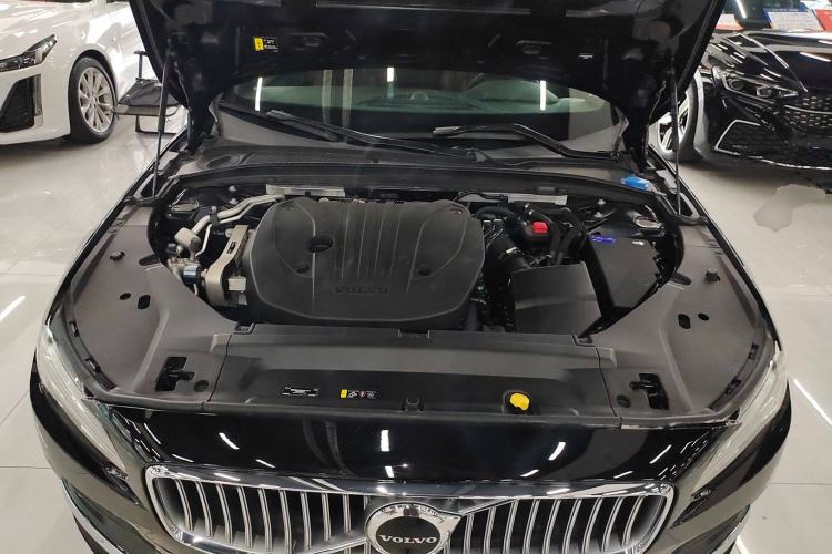 Used Volvo S90 2025 B5 Zhiya Luxury Edition Engine Bay