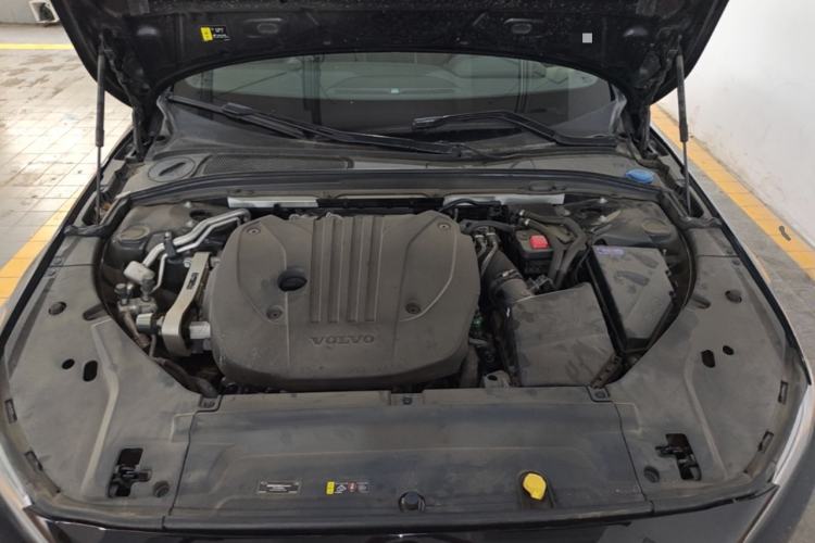 Used Volvo S90 2025 B5 Zhiyi Luxury Edition Engine Bay