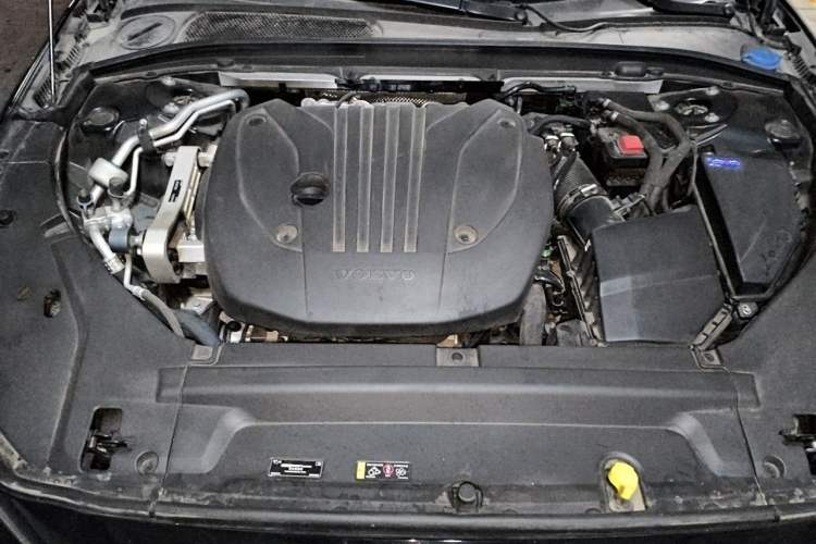 Used Volvo S90 2025 B5 Zhiyuan Luxury Edition Engine Bay