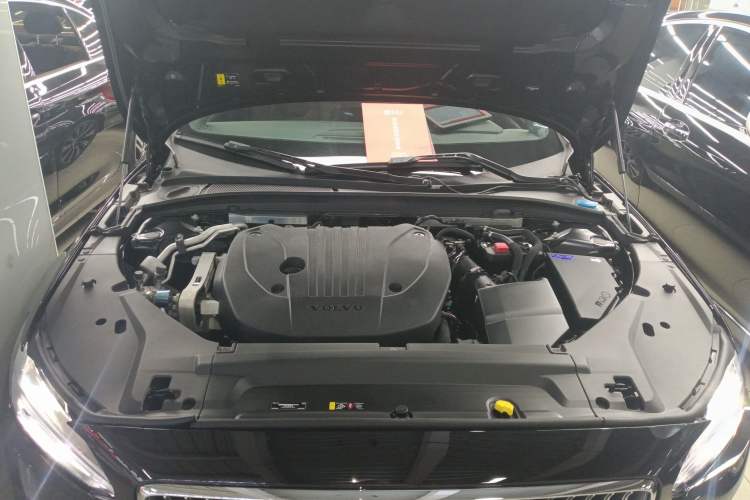 Used Volvo S90 2025 B5 Zhiya Luxury Edition Engine Bay
