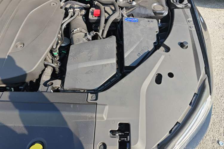 Used Volvo S90 2025 B5 Zhiyuan Luxury Edition Engine Bay Left