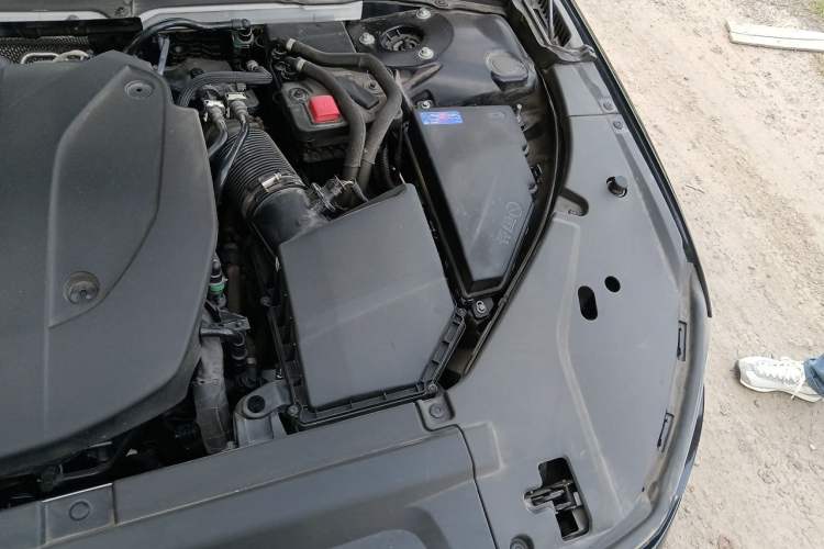 Used Volvo S90 2025 B5 Zhiyi Luxury Edition Engine Bay Left